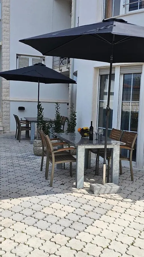 Apartmani Barnjak Trogir 0*,